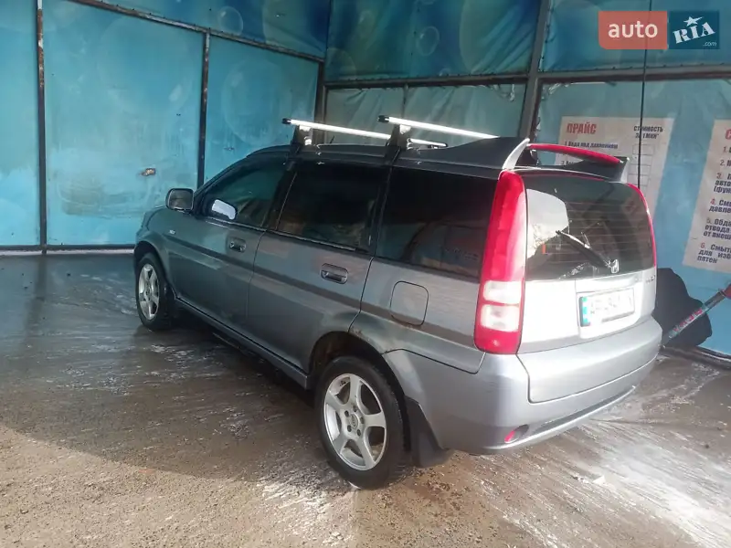 Позашляховик / Кросовер Honda HR-V 2004 в 