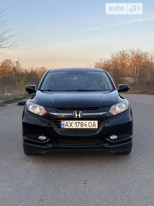 Внедорожник / Кроссовер Honda HR-V 2018 в Киеве