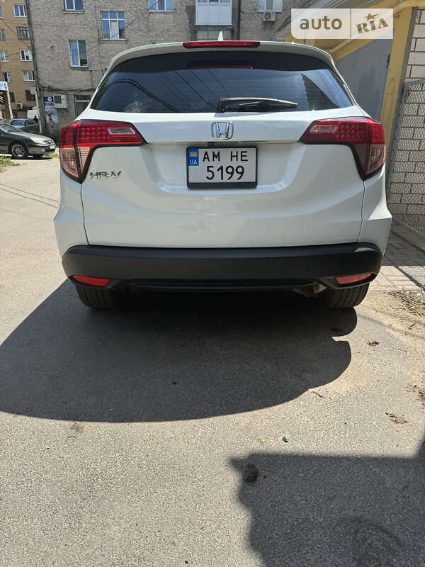 Позашляховик / Кросовер Honda HR-V 2016 в Житомирі