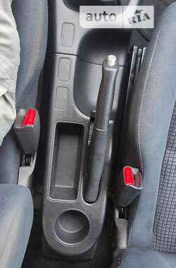 Внедорожник / Кроссовер Honda HR-V 2002 в 