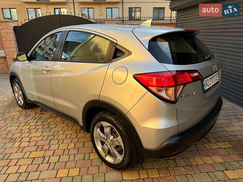 Внедорожник / Кроссовер Honda HR-V 2016 в Ужгороде