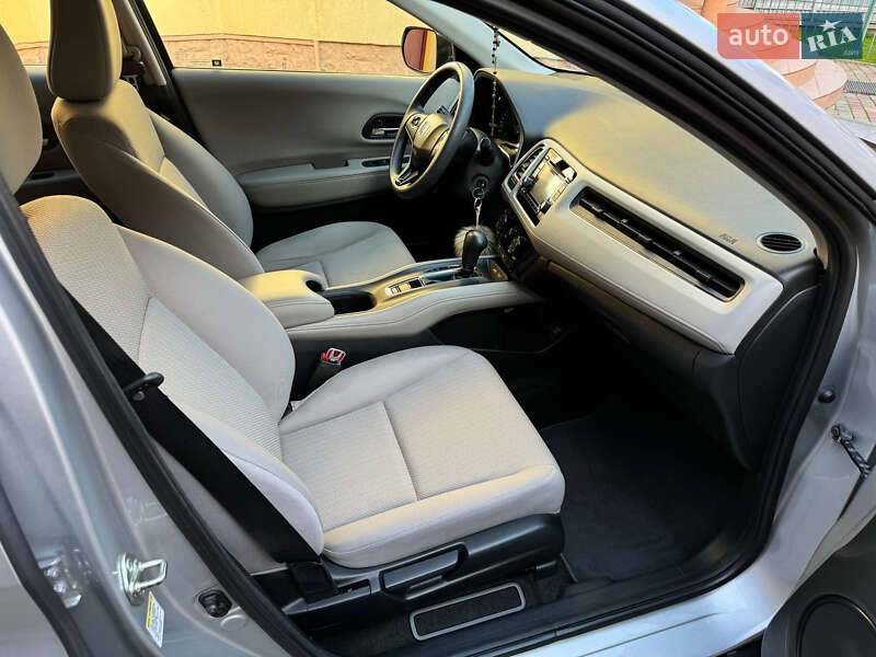 Внедорожник / Кроссовер Honda HR-V 2016 в Ужгороде