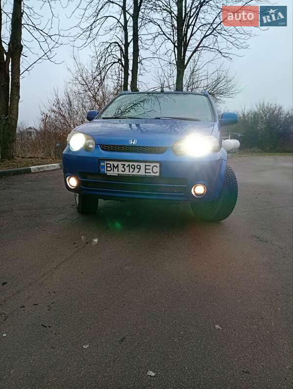Внедорожник / Кроссовер Honda HR-V 2004 в Шостке
