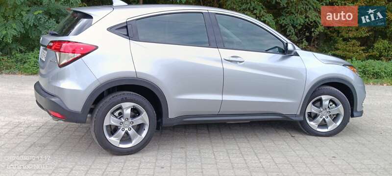 Внедорожник / Кроссовер Honda HR-V 2019 в Городке