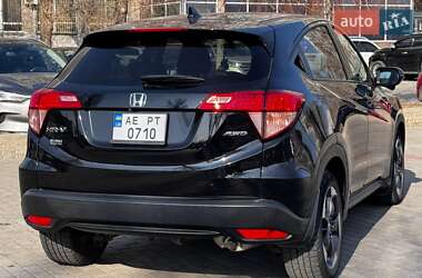 Позашляховик / Кросовер Honda HR-V 2017 в 