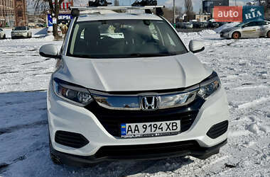 Внедорожник / Кроссовер Honda HR-V 2018 в Киеве