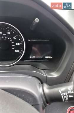 Позашляховик / Кросовер Honda HR-V 2020 в 