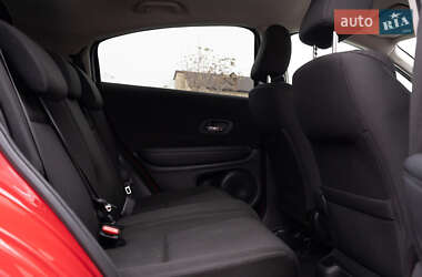 Позашляховик / Кросовер Honda HR-V 2017 в 