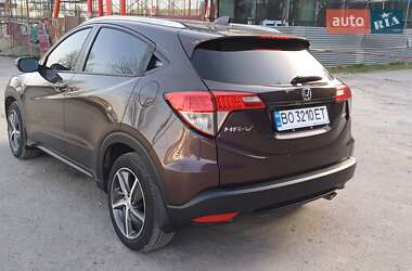 Внедорожник / Кроссовер Honda HR-V 2021 в 