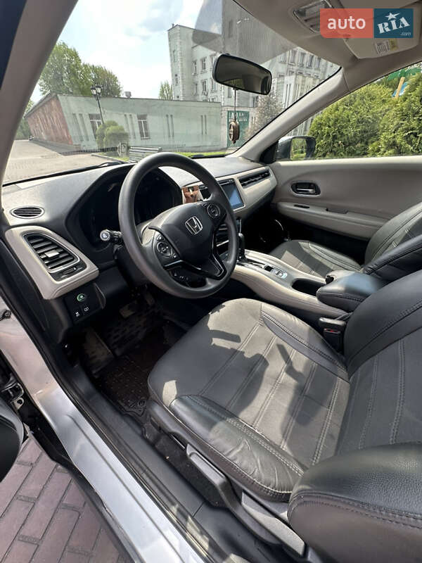 Позашляховик / Кросовер Honda HR-V 2017 в Дніпрі фото 17 Позашляховик / Кросовер Honda HR-V 2017 в Дніпрі