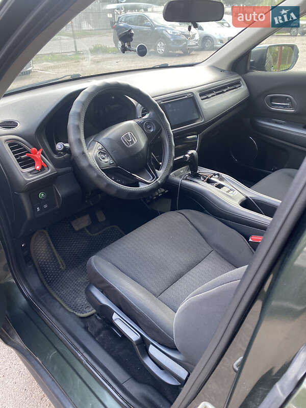 Позашляховик / Кросовер Honda HR-V 2017 в Львові