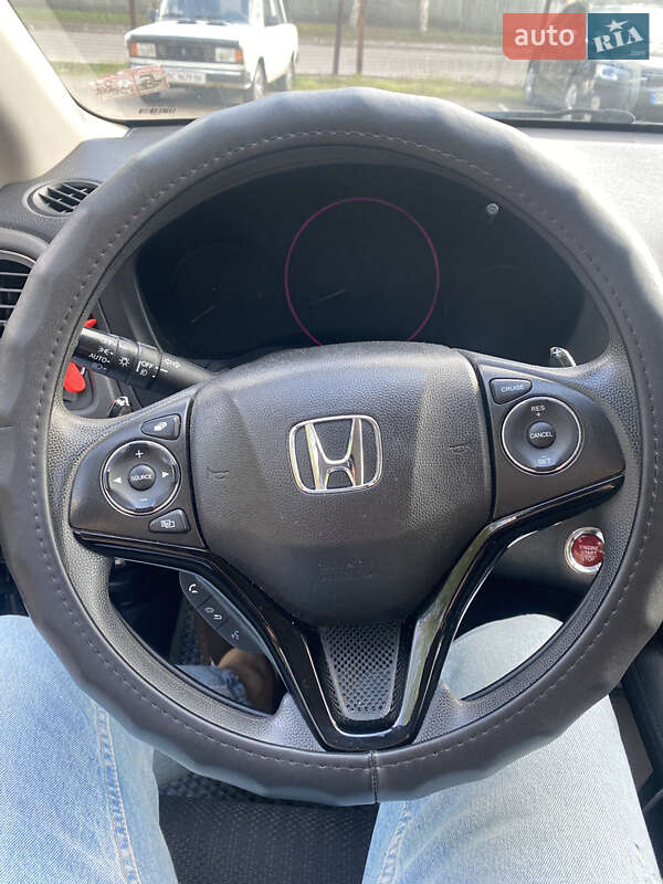 Позашляховик / Кросовер Honda HR-V 2017 в Львові