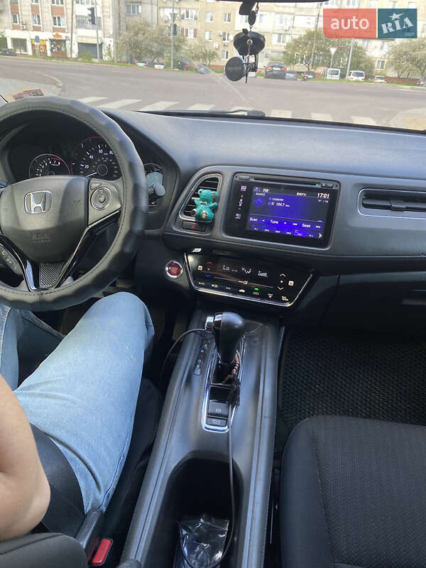 Позашляховик / Кросовер Honda HR-V 2017 в Львові