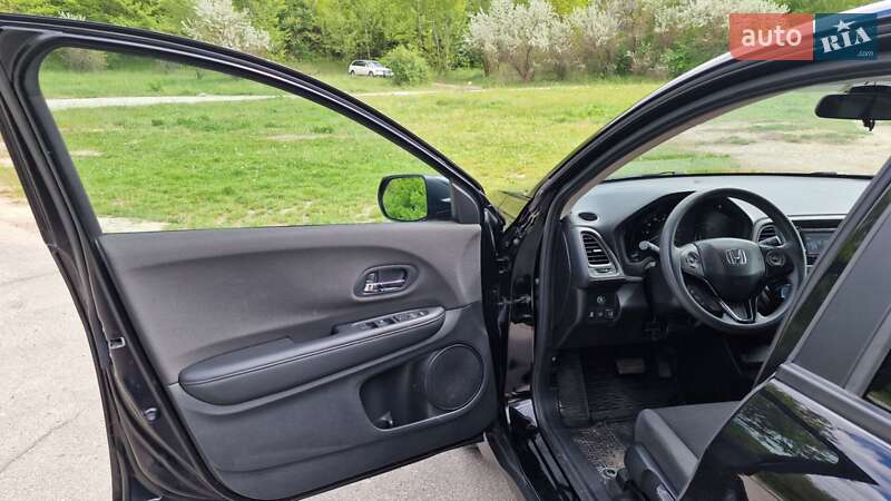 Позашляховик / Кросовер Honda HR-V 2019 в Дніпрі