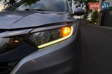 Позашляховик / Кросовер Honda HR-V 2018 в 