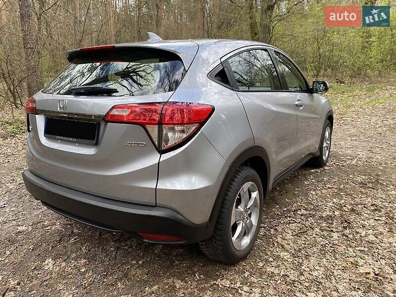 Внедорожник / Кроссовер Honda HR-V 2019 в Киеве