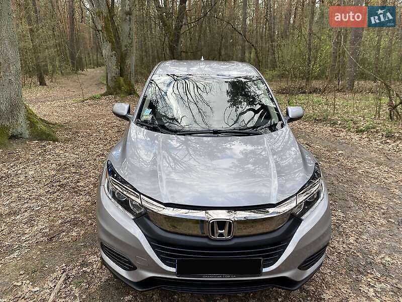 Внедорожник / Кроссовер Honda HR-V 2019 в Киеве