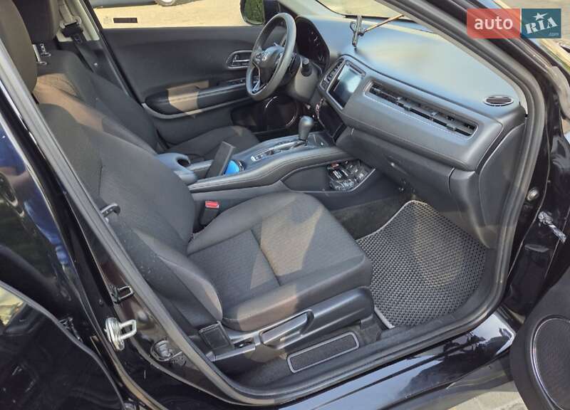 Позашляховик / Кросовер Honda HR-V 2018 в Львові фото 6 Позашляховик / Кросовер Honda HR-V 2018 в Львові