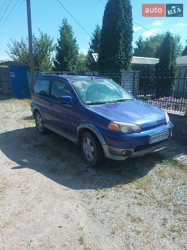 Внедорожник / Кроссовер Honda HR-V 2000 в Коростышеве