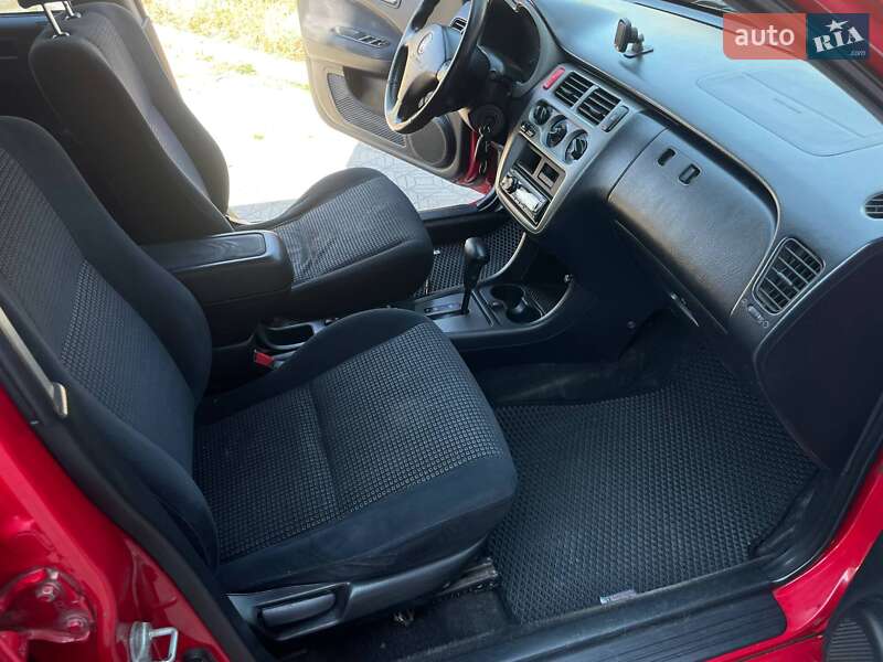 Внедорожник / Кроссовер Honda HR-V 2004 в Николаеве