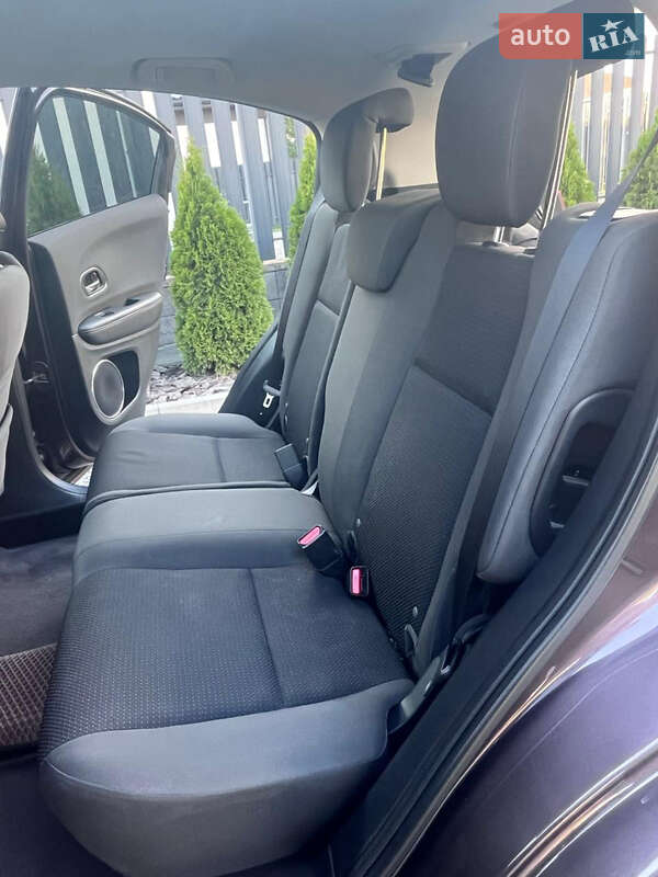 Позашляховик / Кросовер Honda HR-V 2019 в Погребах