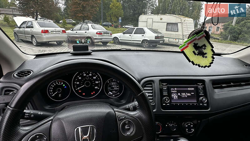 Внедорожник / Кроссовер Honda HR-V 2016 в Львове