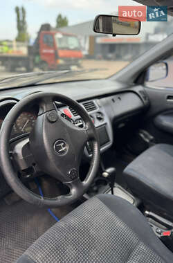 Позашляховик / Кросовер Honda HR-V 2004 в 