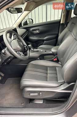Внедорожник / Кроссовер Honda HR-V 2023 в 
