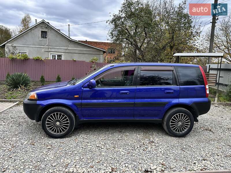 Внедорожник / Кроссовер Honda HR-V 2001 в Черновцах фото 4 Внедорожник / Кроссовер Honda HR-V 2001 в Черновцах