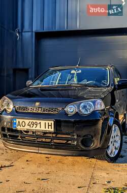 Внедорожник / Кроссовер Honda HR-V 2004 в  фото 2 Внедорожник / Кроссовер Honda HR-V 2004 в