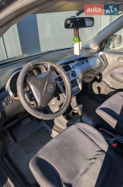 Внедорожник / Кроссовер Honda HR-V 2004 в  фото 16 Внедорожник / Кроссовер Honda HR-V 2004 в
