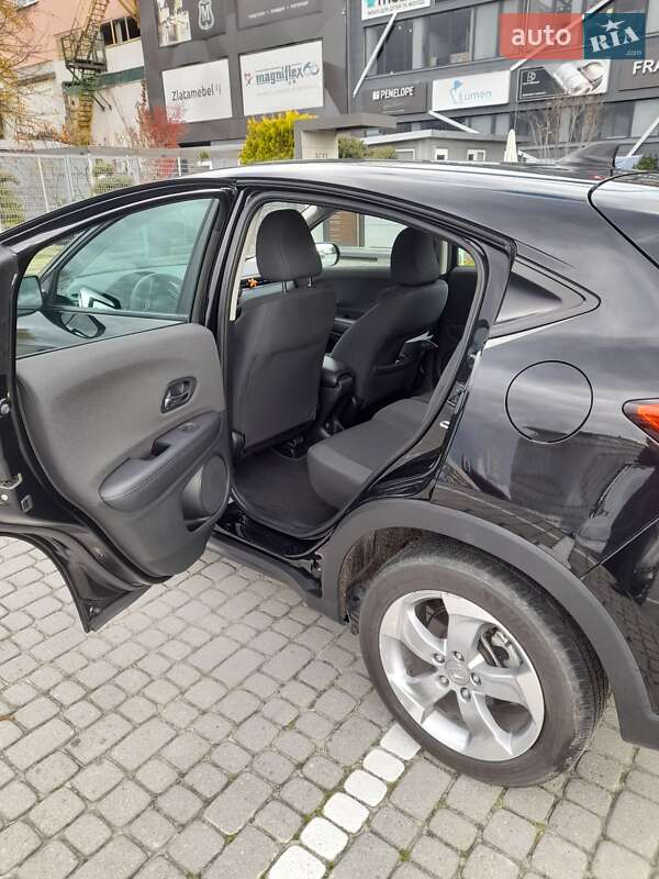 Внедорожник / Кроссовер Honda HR-V 2018 в Львове фото 8 Внедорожник / Кроссовер Honda HR-V 2018 в Львове