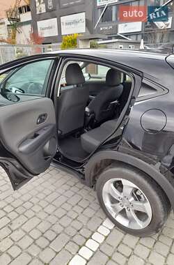 Позашляховик / Кросовер Honda HR-V 2018 в  фото 8 Позашляховик / Кросовер Honda HR-V 2018 в