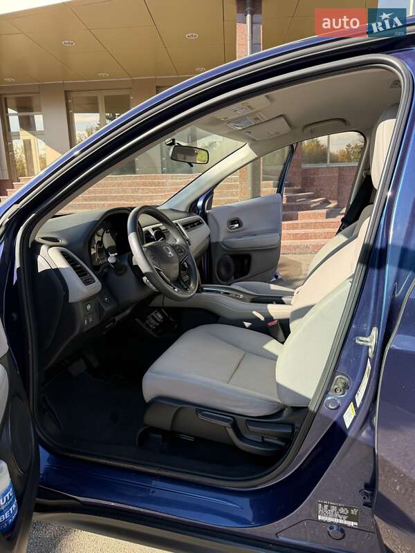 Внедорожник / Кроссовер Honda HR-V 2015 в Киеве фото 7 Внедорожник / Кроссовер Honda HR-V 2015 в Киеве