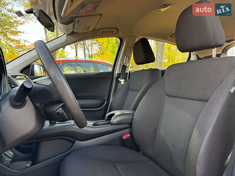 Внедорожник / Кроссовер Honda HR-V 2018 в Киеве