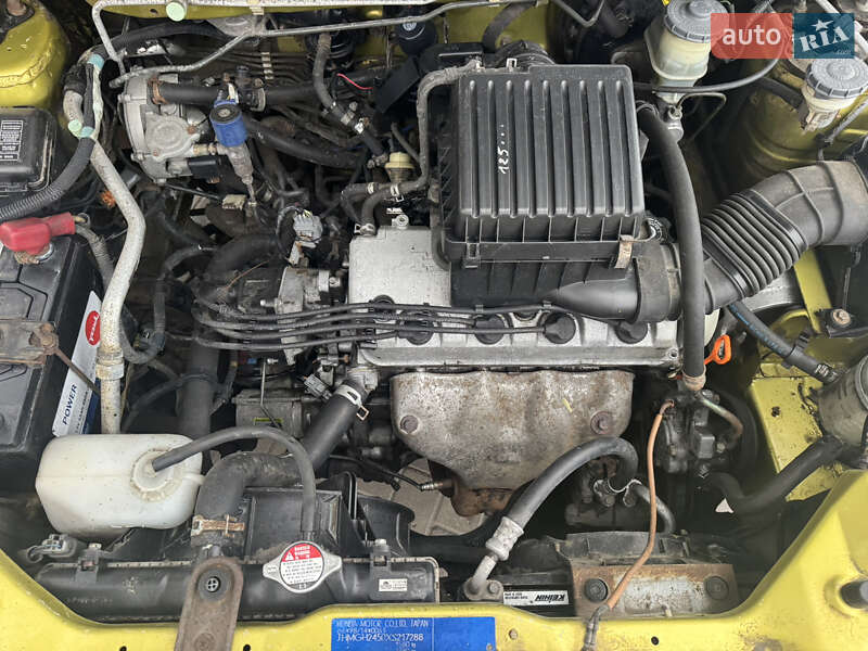 Позашляховик / Кросовер Honda HR-V 1999 в Лубнах фото 36 Позашляховик / Кросовер Honda HR-V 1999 в Лубнах