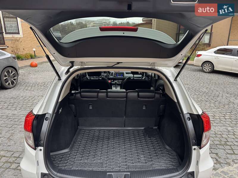 Позашляховик / Кросовер Honda HR-V 2019 в Києві фото 36 Позашляховик / Кросовер Honda HR-V 2019 в Києві