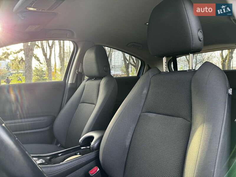 Внедорожник / Кроссовер Honda HR-V 2018 в Киеве