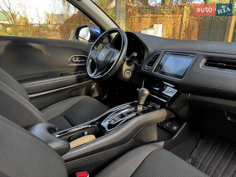 Внедорожник / Кроссовер Honda HR-V 2018 в Киеве