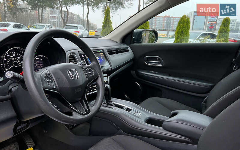 Внедорожник / Кроссовер Honda HR-V 2017 в Львове фото 10 Внедорожник / Кроссовер Honda HR-V 2017 в Львове