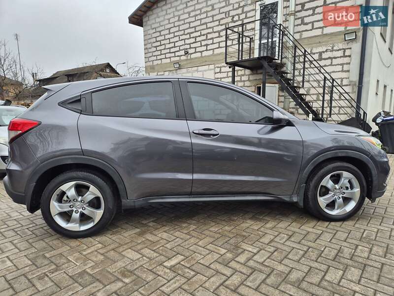 Внедорожник / Кроссовер Honda HR-V 2018 в Сумах