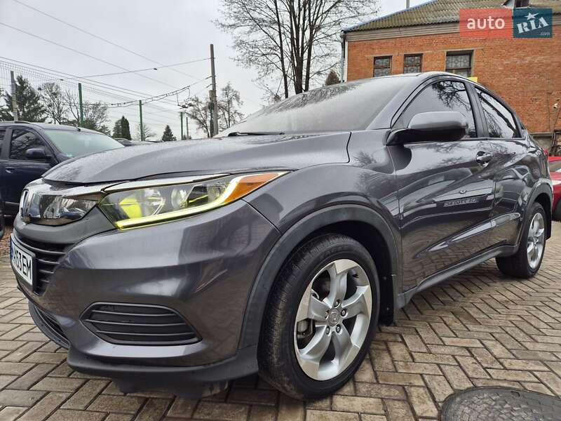 Внедорожник / Кроссовер Honda HR-V 2018 в Сумах