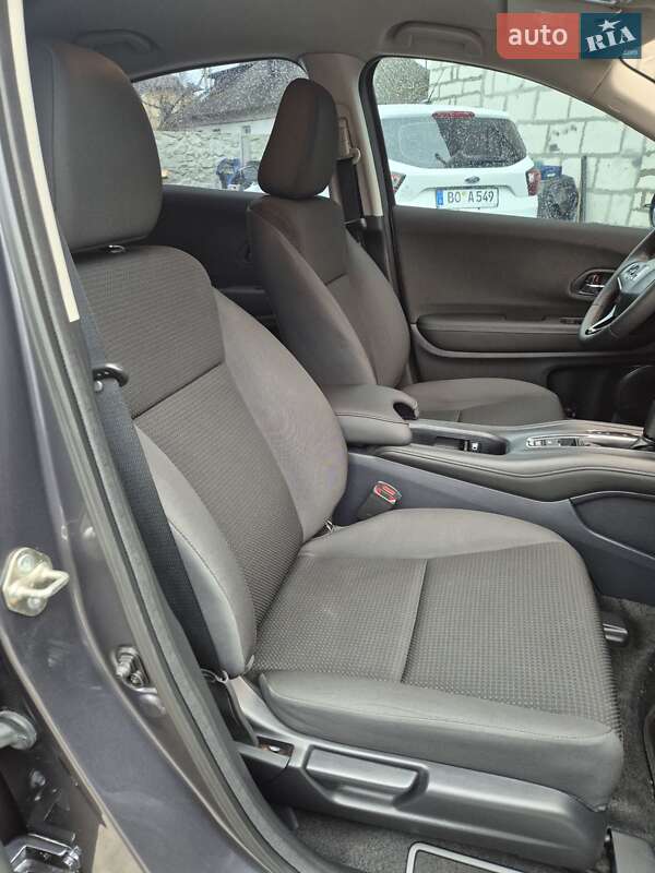 Внедорожник / Кроссовер Honda HR-V 2018 в Сумах