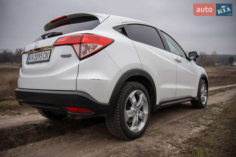 Внедорожник / Кроссовер Honda HR-V 2015 в Киеве