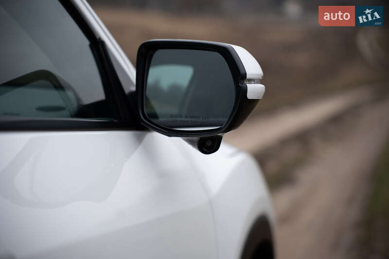 Внедорожник / Кроссовер Honda HR-V 2015 в Киеве