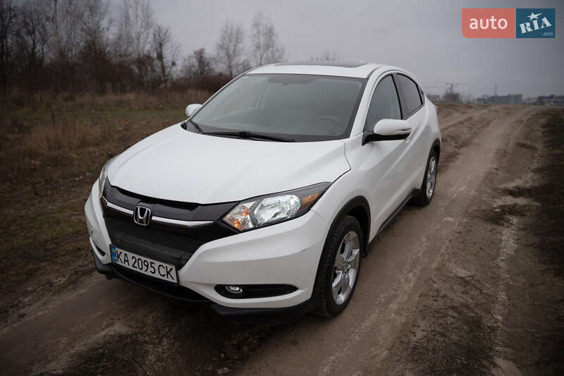 Внедорожник / Кроссовер Honda HR-V 2015 в Киеве