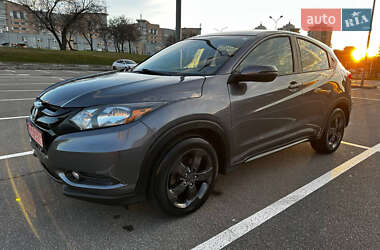 Внедорожник / Кроссовер Honda HR-V 2016 в Киеве