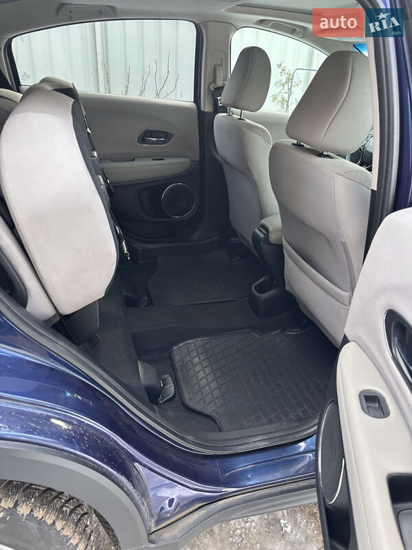 Внедорожник / Кроссовер Honda HR-V 2017 в Харькове