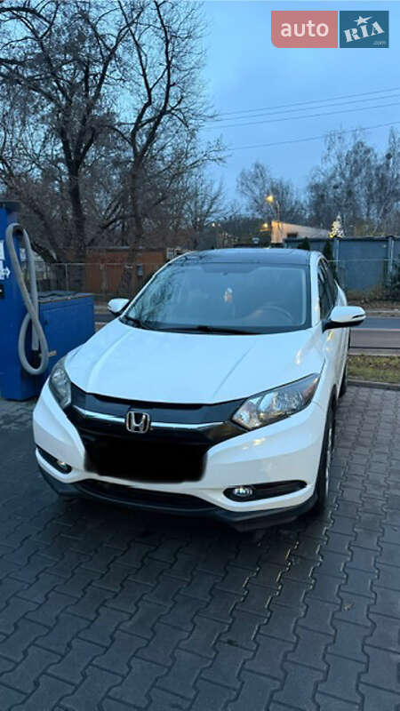 Внедорожник / Кроссовер Honda HR-V 2016 в Киеве