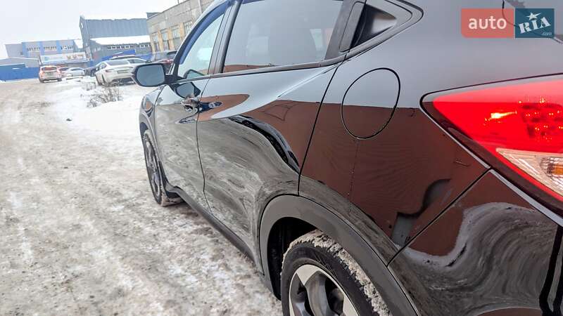 Внедорожник / Кроссовер Honda HR-V 2018 в Киеве